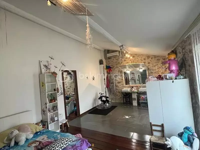 Maison, 208 m²