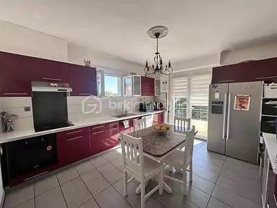 Maison, 199 m²