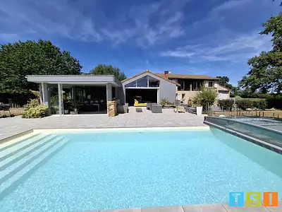 Maison, 250 m²