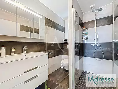 Maison, 240 m²