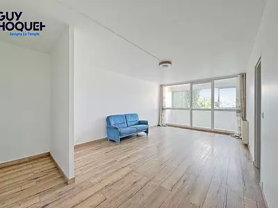 155 990 € 2 108 €/m² Appartement • 74 m² • 3 pièces • 2 chambres Savigny-le-Temple (77176)