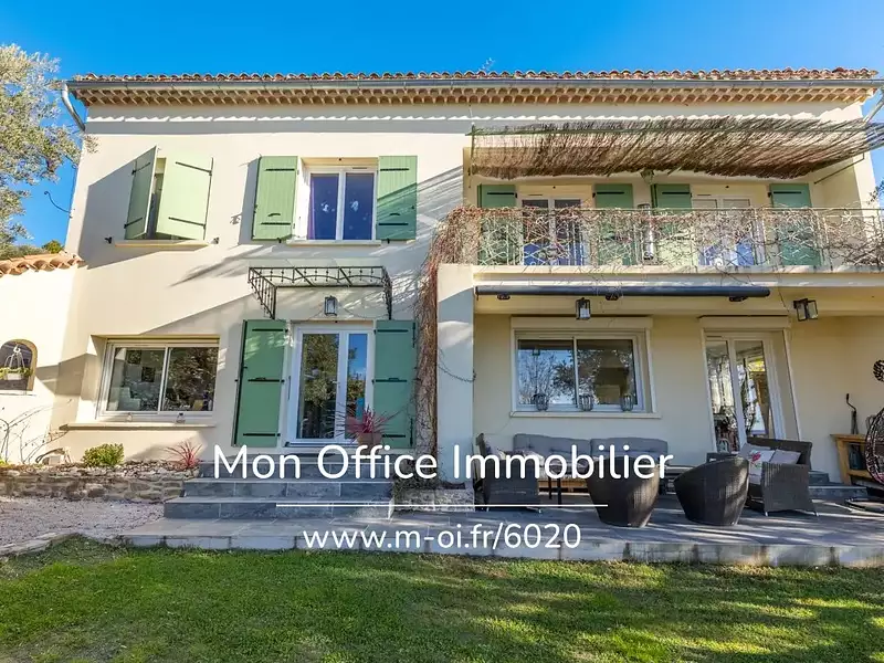 Maison, 180 m²