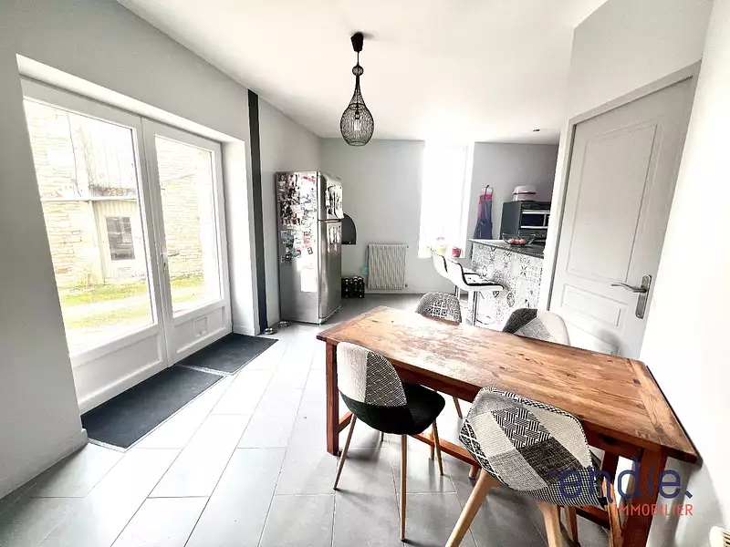 Maison, 143 m²