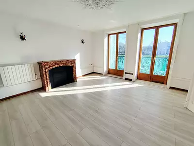 Immeuble, 298 m²