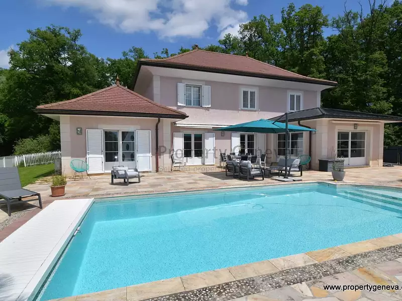 Maison, 265 m²