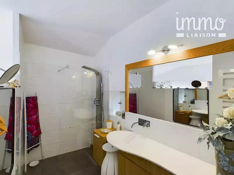 Maison, 212 m²