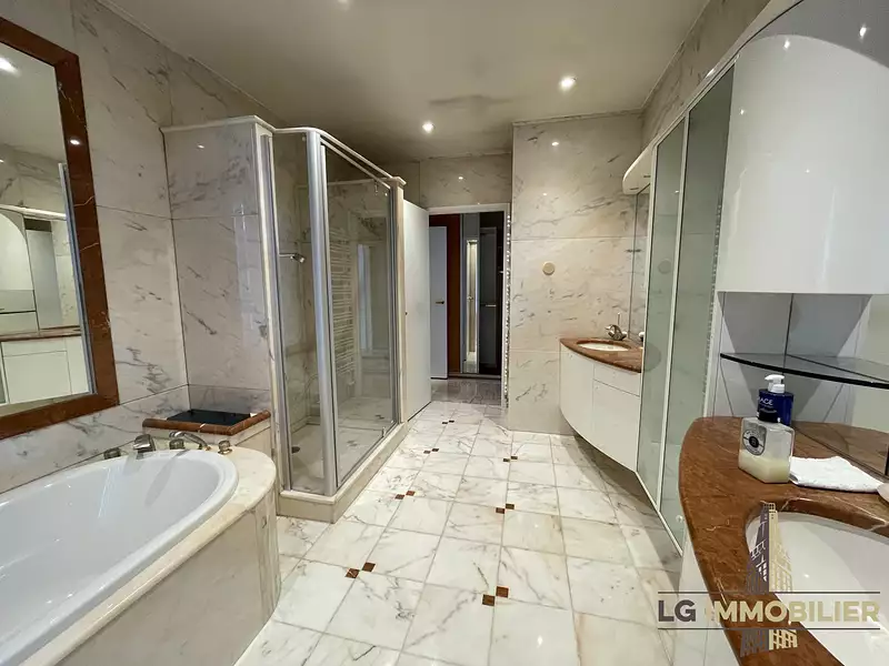 Appartement, 194 m²