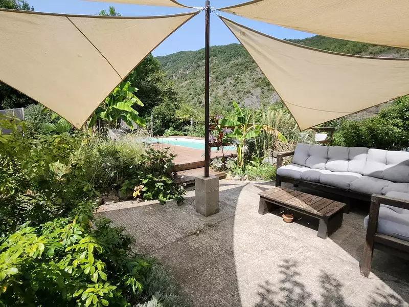 Maison, 250 m²
