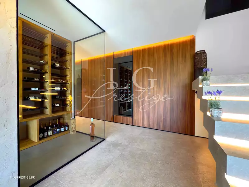 Maison, 318 m²