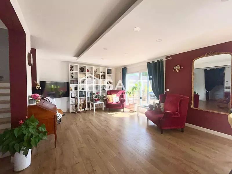 Maison, 160 m²