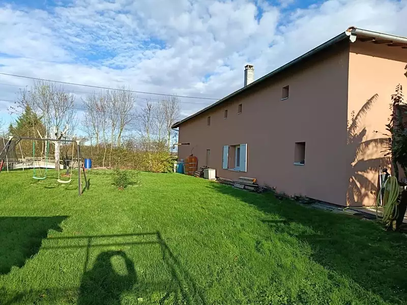 Maison, 240 m²