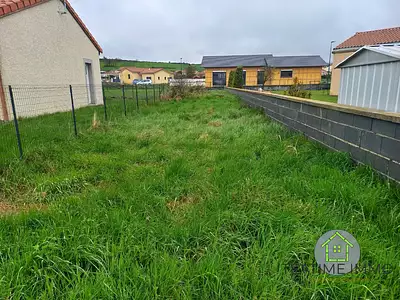 Terrain, 834 m²