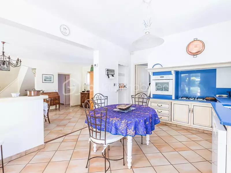 Maison, 160 m²