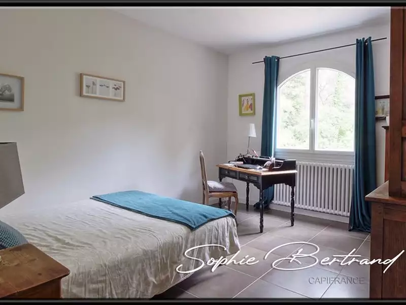 Maison, 236 m²