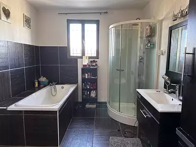 Maison, 180 m²
