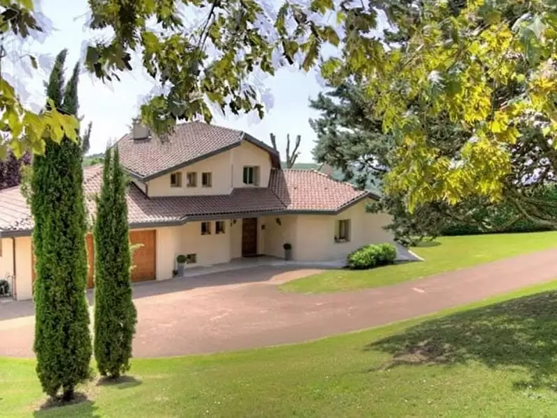 Maison, 218 m²