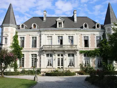 Maison, 1 800 m²