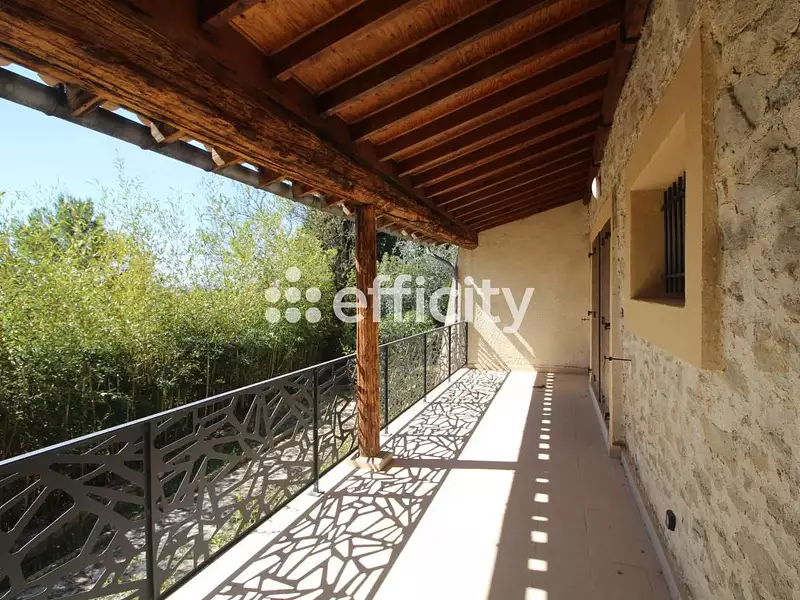 Maison, 201 m²