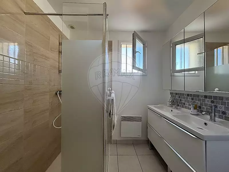 Maison, 84 m²