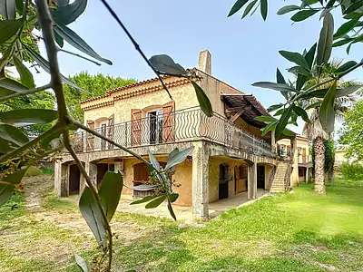 Maison, 245 m²