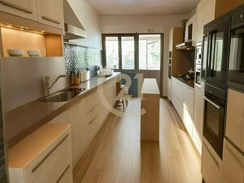 Maison, 259,1 m²