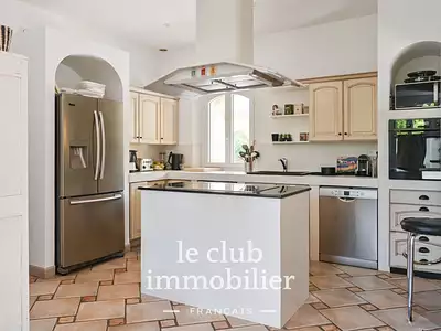 Maison, 422 m²