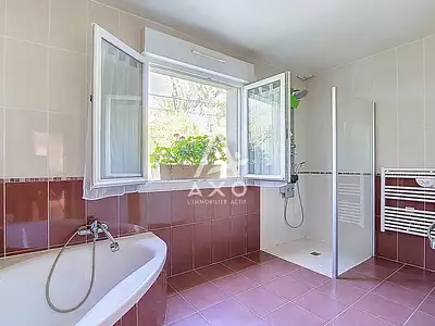 Maison, 194 m²