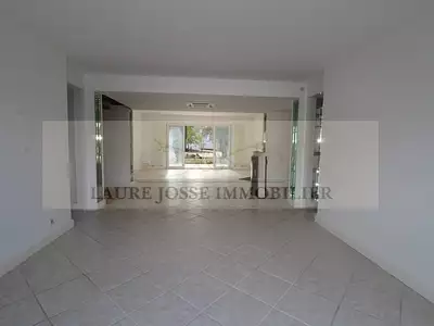 Maison, 163 m²
