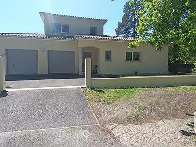 Maison, 176 m²