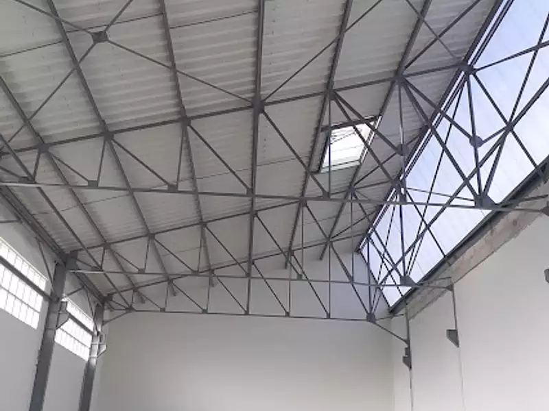 Divers, 300 m²