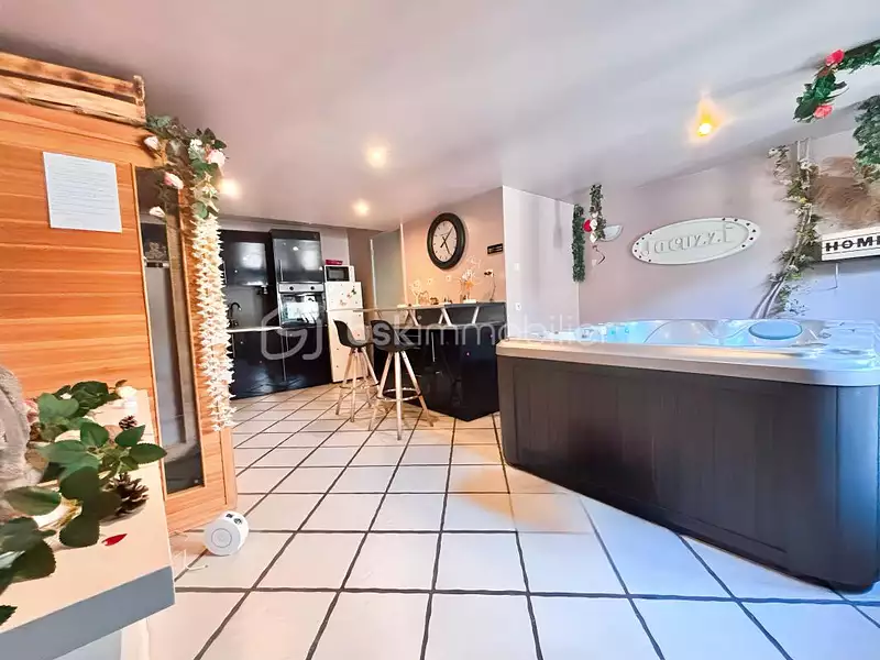 Immeuble, 329 m²