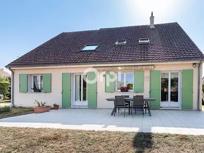 Maison, 166 m²