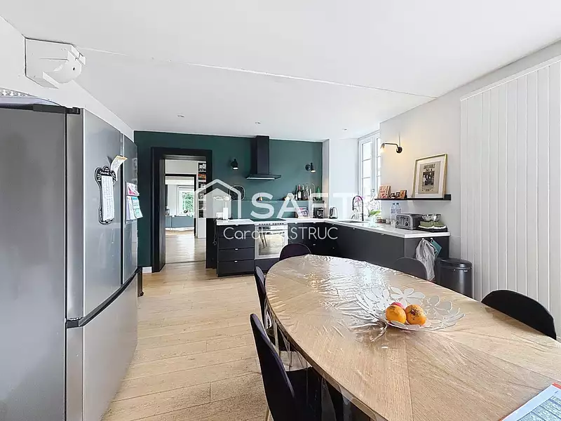 Maison, 280 m²