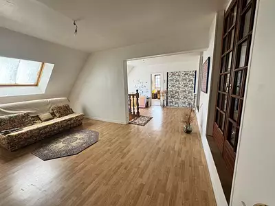 Maison, 210 m²