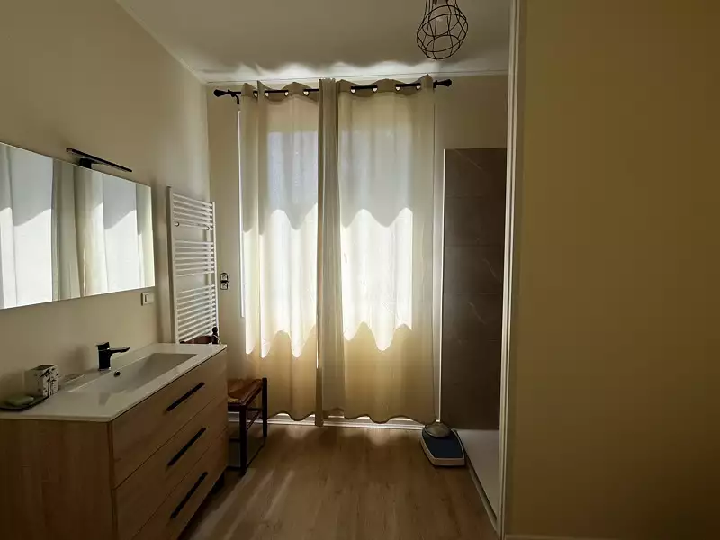 Maison, 185 m²