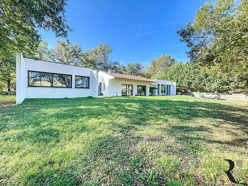 Maison, 200 m²