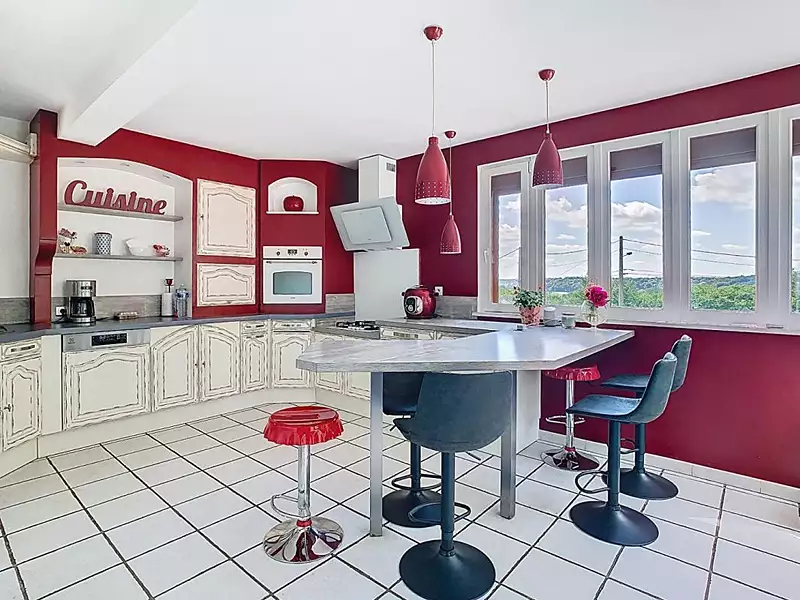 Maison, 180 m²