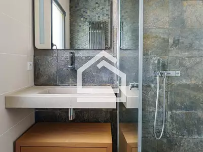 Maison, 250 m²