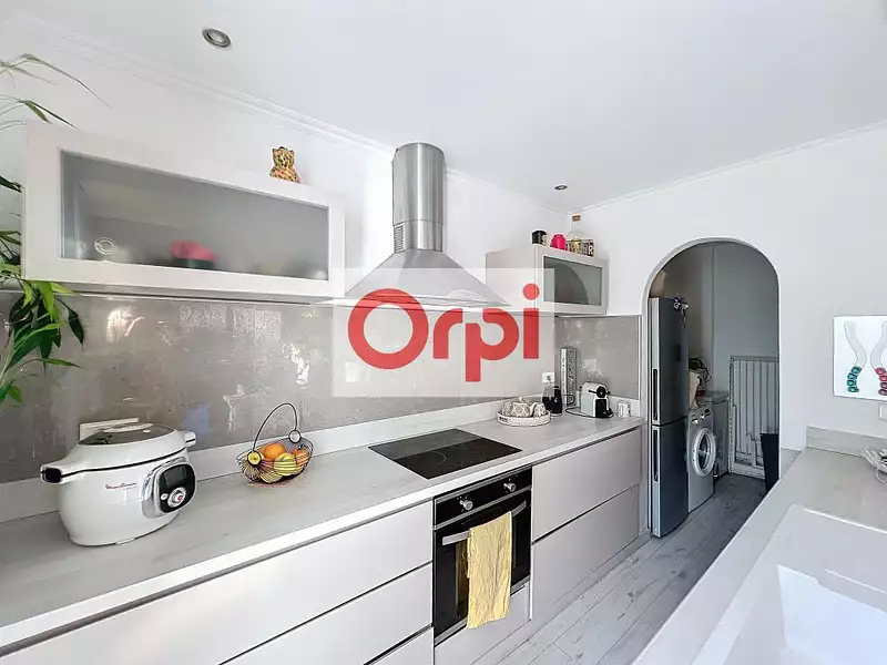 Maison, 176 m²