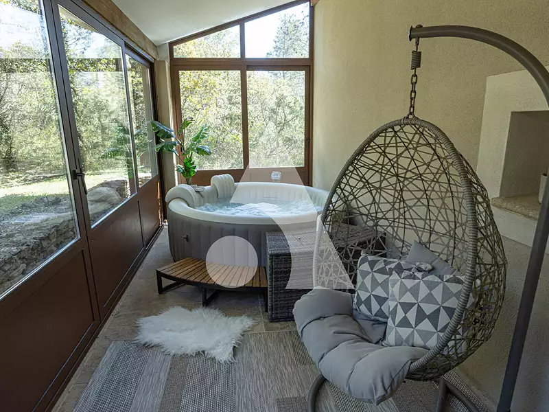 Maison, 250 m²