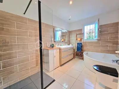 Maison, 140 m²
