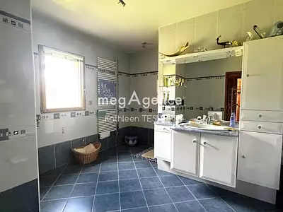 Maison, 228 m²