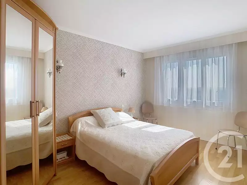 Maison, 279 m²