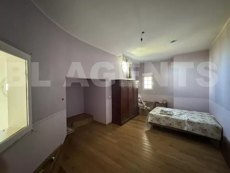 Maison, 300 m²