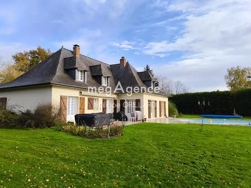 Maison, 234 m²