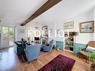 Maison, 166 m²
