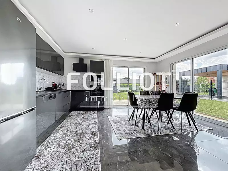 Maison, 145 m²