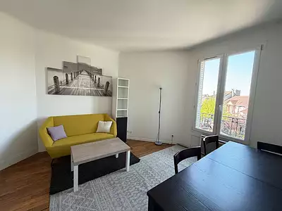 1 100 € CC Appartement • 40 m² • Meublé • 2 pièces • 1 chambre Joinville-le-Pont (94340)