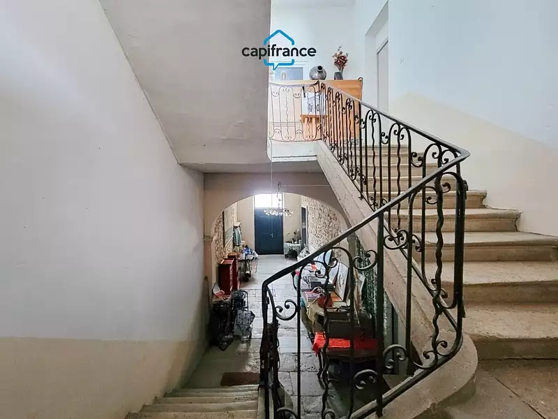 Maison, 252 m²