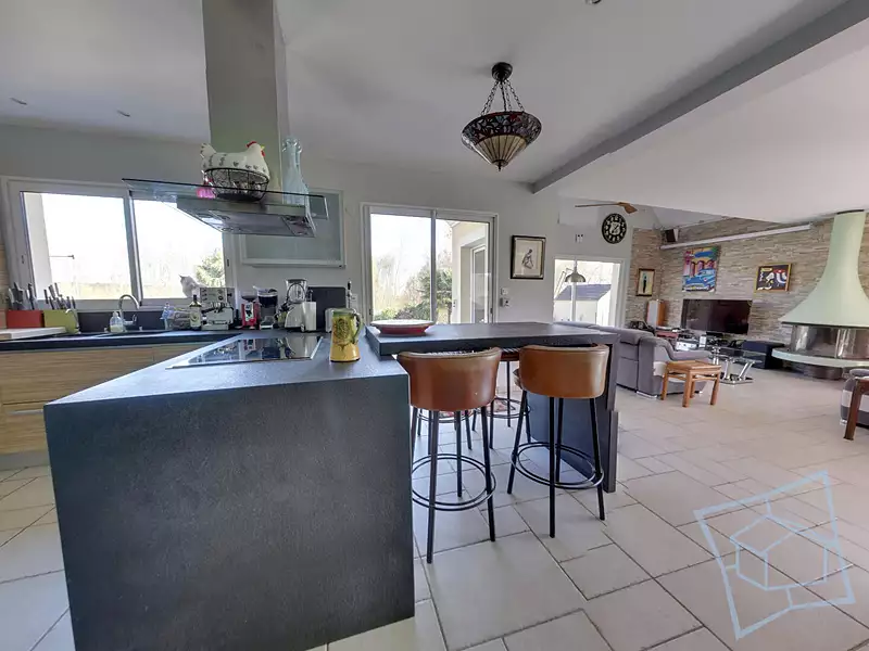 Maison, 205 m²